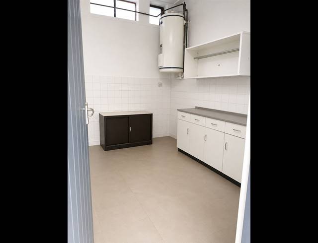 Office property to rent in HERIOTDALE
